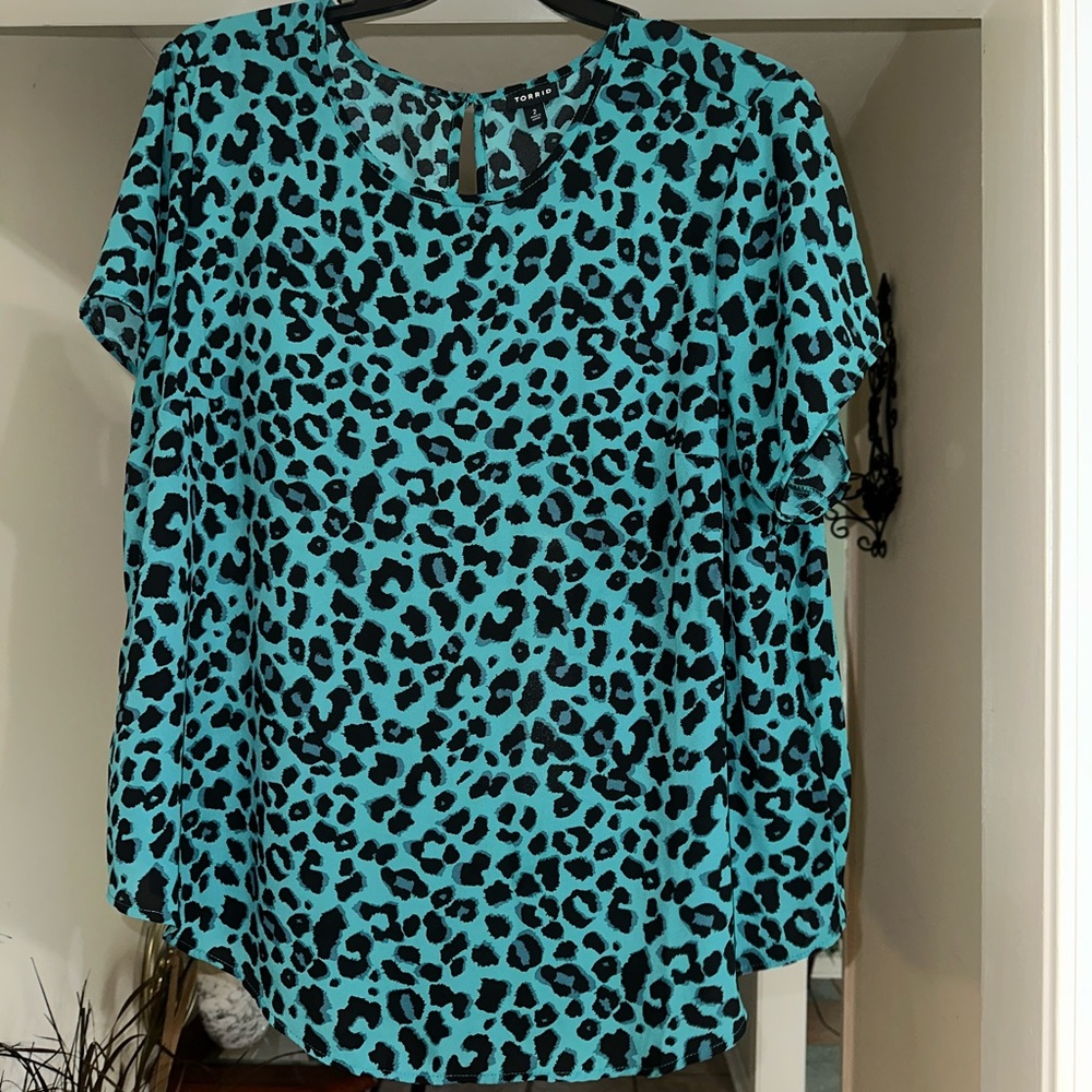 Stylish Blue Leopard Print Women's Top